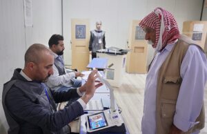 Wahlen im Irak: Am Sonntag begann die vorzeitige Stimmabgabe für Sicherheitspersonal und Vertriebene