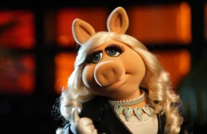 Ein „Miss Piggy“-Film aus der Feder von Cole Escola ist in Arbeit, also wird vielleicht alles gut