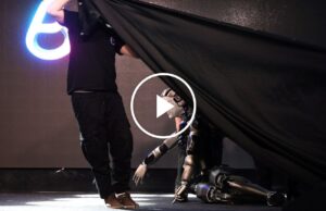 Russlands erster humanoider KI-Roboter stürzt in die Tech-Szene