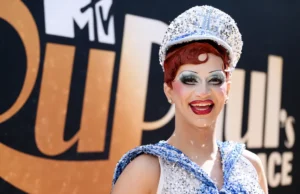 Die Florida AG fordert die Absage der Weihnachts-Drag-Show und nimmt Trinity the Tuck und Suzie Toot ins Visier