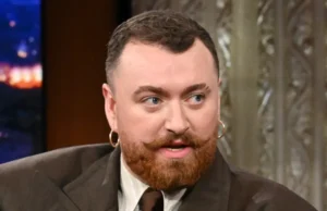 Sam Smith sagt, dass unaufhörliches Necken wegen Übergewicht im Alter von 13 Jahren zur Fettabsaugung führte