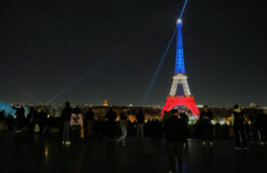 Live: Frankreich feiert den zehnten Jahrestag der Pariser Anschläge vom 13. November