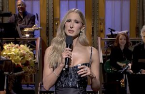 Nikki Glaser sieht sich im SNL-Monolog einer Gegenreaktion wegen Witzen über Sexhandel gegenüber