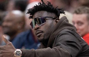 Antonio Brown bekennt sich nicht schuldig, handelte in Notwehr, behauptet der Anwalt