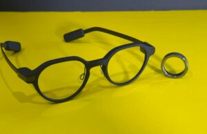 Ich trug eine Displaybrille, die dünner war als die von Meta. Und sie arbeiten mit ihrem eigenen Fitnessring