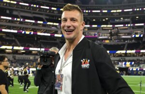 Rob Gronkowski wird mit einem Eintagesvertrag bei den Patriots offiziell in den Ruhestand gehen
