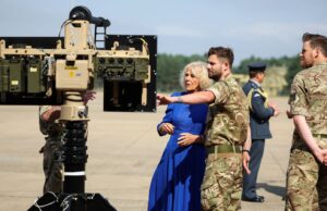 Großbritannien entsendet spezialisiertes RAF-Team, um Belgien vor „abtrünnigen“ Drohnen zu schützen | Britische Nachrichten