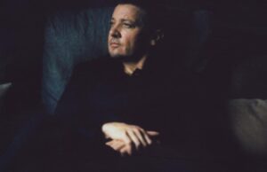 Jeremy Renner bestreitet die Fehlverhaltensvorwürfe des Filmemachers Yi Zhou