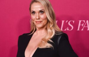 Elizabeth Berkley: Nach „Showgirls“ von der Schauspielerei ausgeschlossen