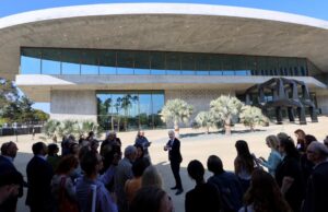 LACMA wird die Gewerkschaft nicht freiwillig anerkennen, da Arbeitnehmer Burnout melden