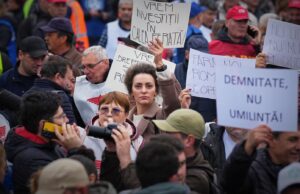 Tausende protestieren in der rumänischen Hauptstadt gegen die Sparmaßnahmen der Regierung